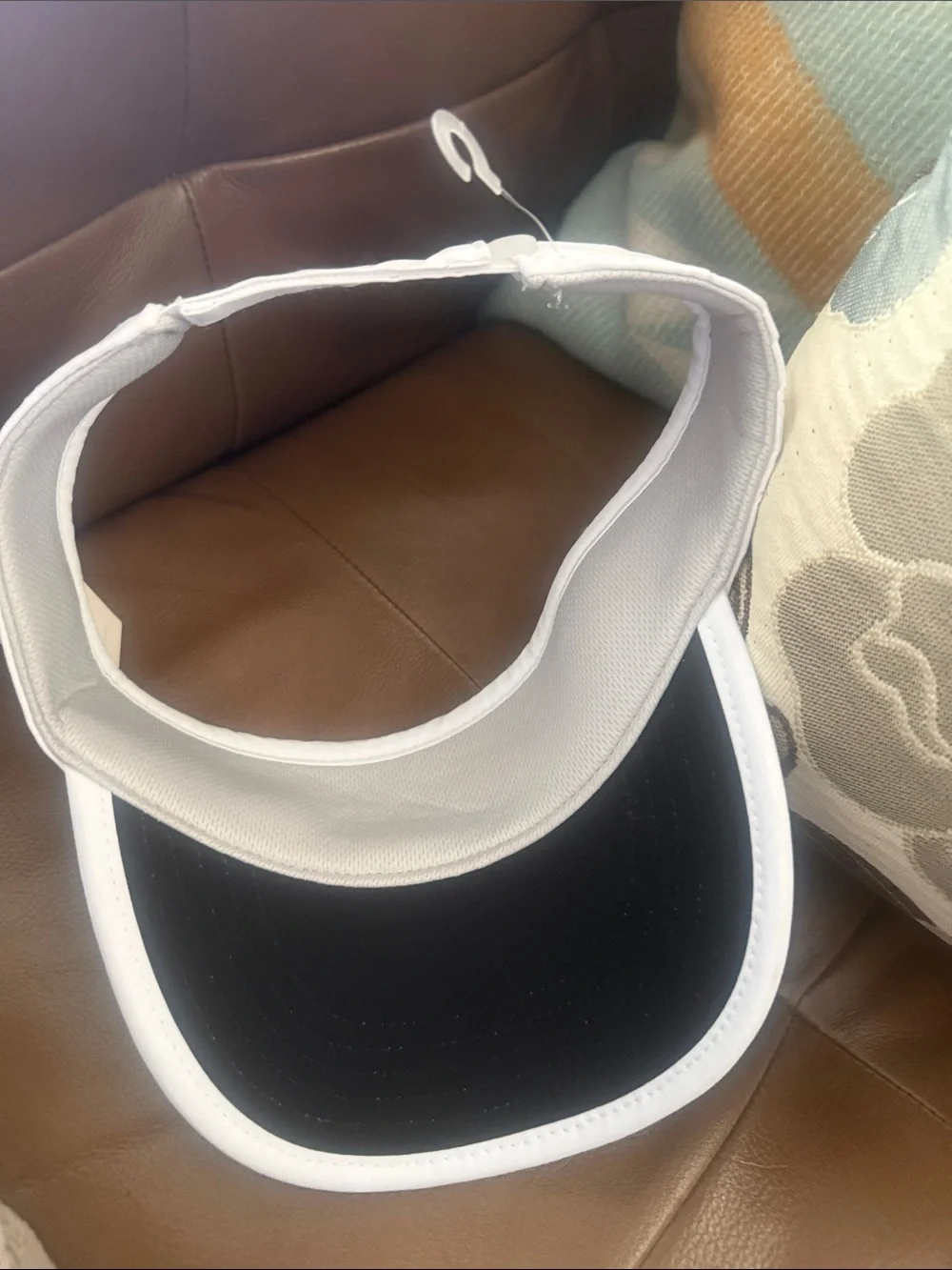 WALTER HAGEN NWT ladies white perforated sun visor